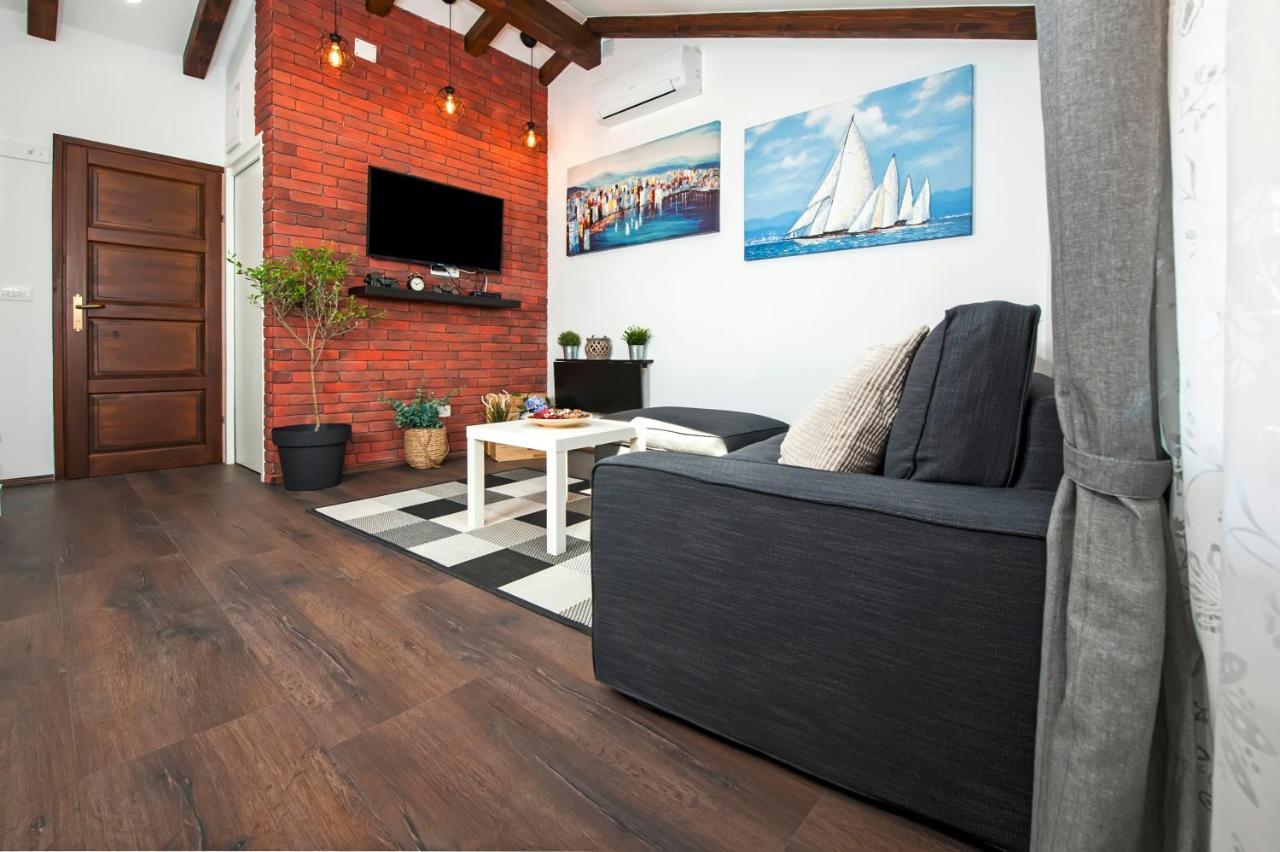 Appartement The Attic Rovinj Extérieur photo