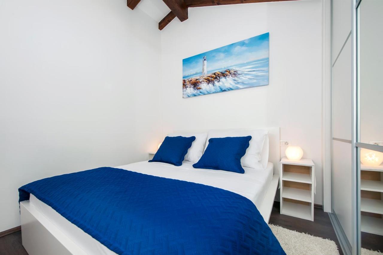 Appartement The Attic Rovinj Extérieur photo