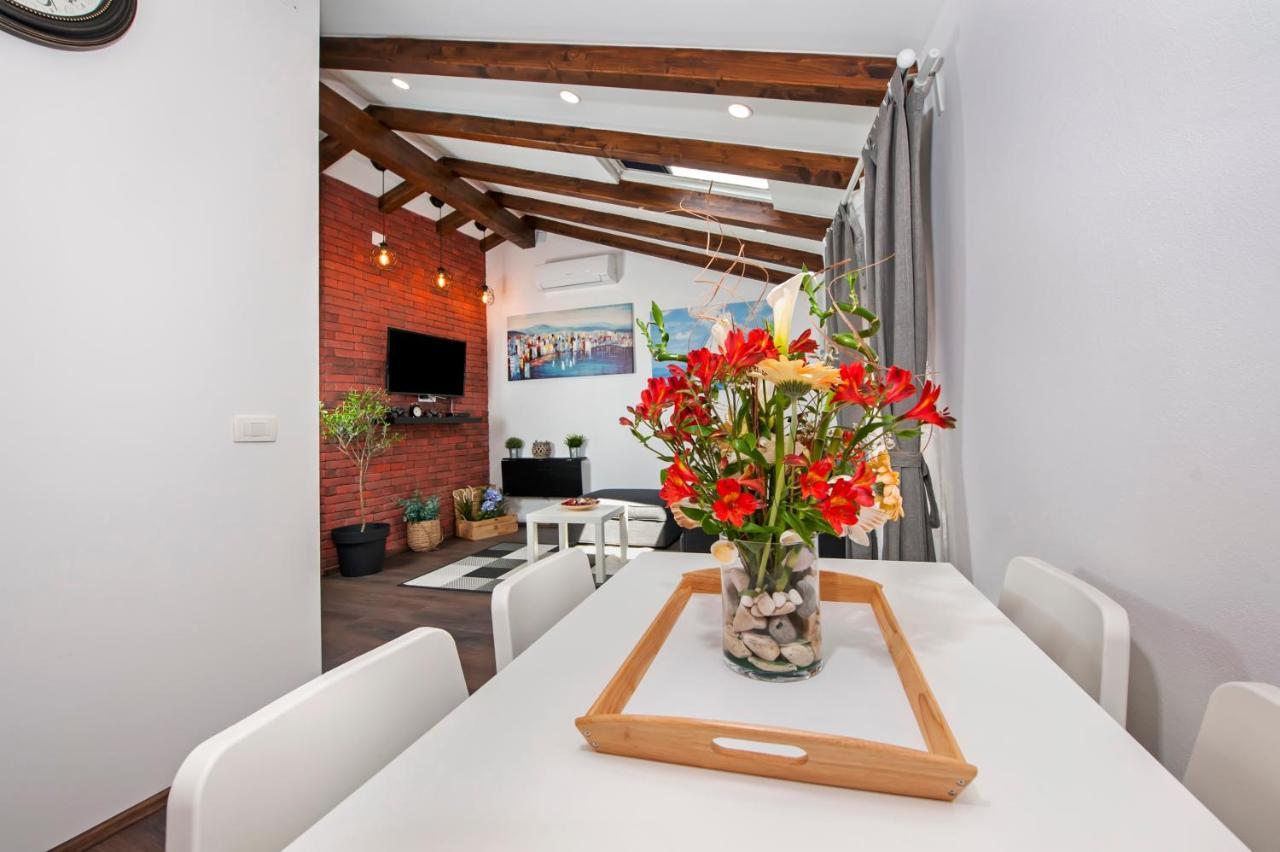 Appartement The Attic Rovinj Extérieur photo