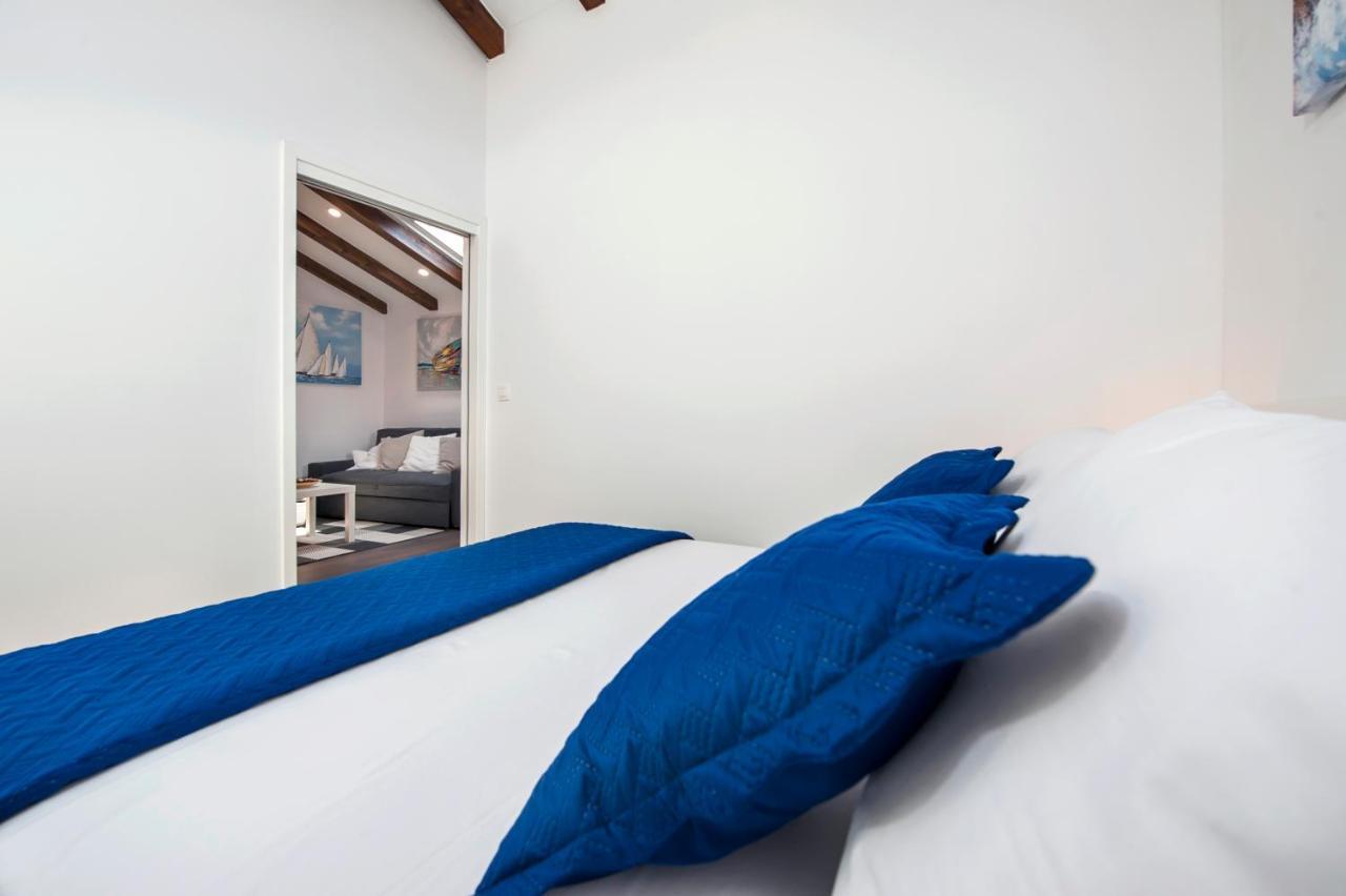 Appartement The Attic Rovinj Extérieur photo