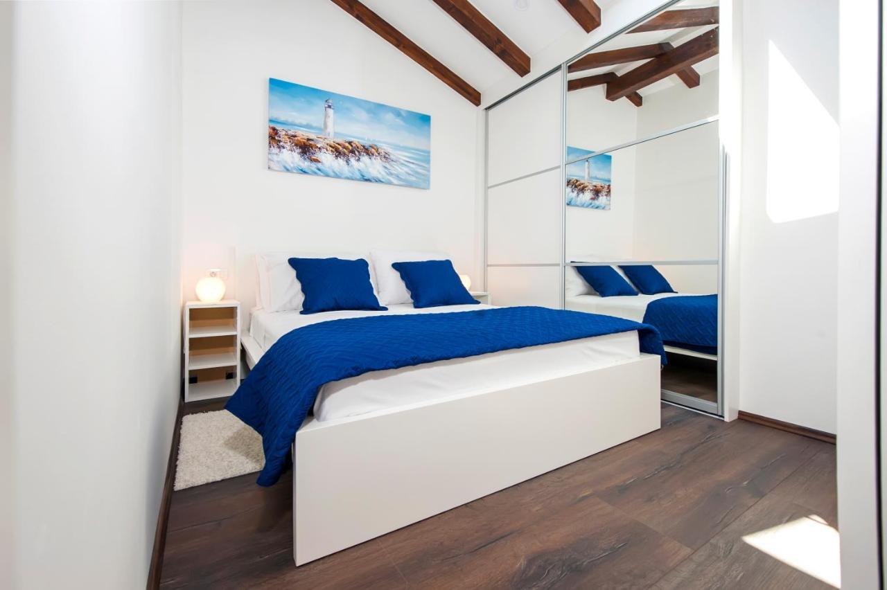 Appartement The Attic Rovinj Extérieur photo