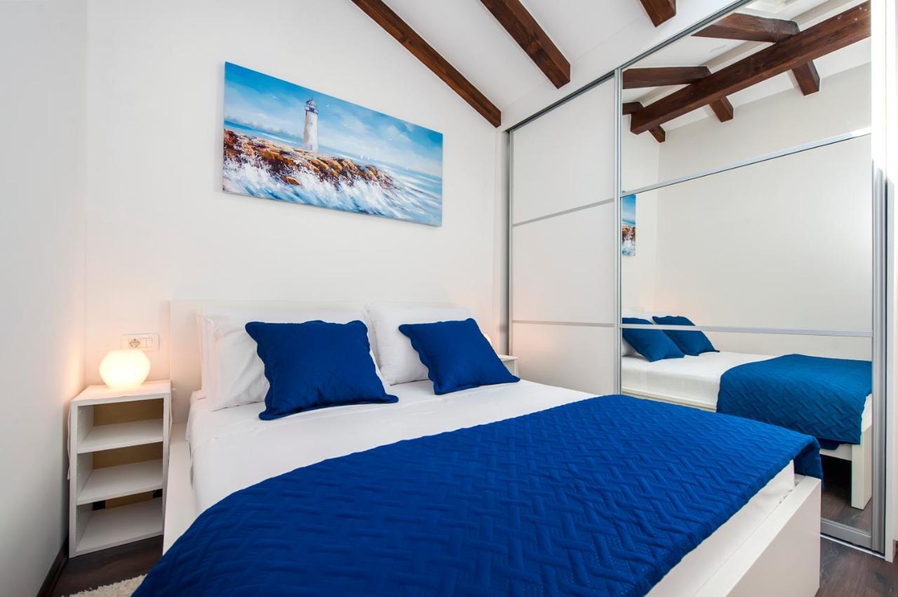 Appartement The Attic Rovinj Extérieur photo